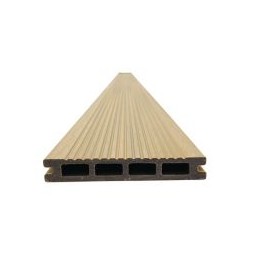 Deck material compuesto IPE Modelo UH02