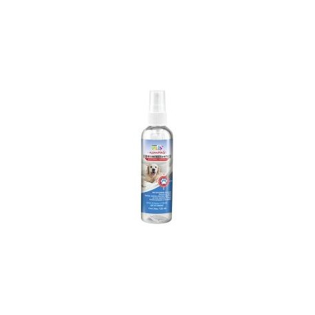 El Desinfectante Essentials para patas y cojinetes sanitiza las patitas de los perros y gatos después del paseo.